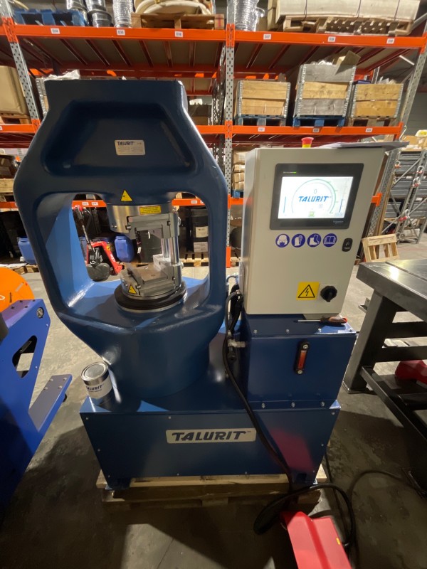 CAE S’ÉQUIPE POUR MIEUX VOUS SERVIR